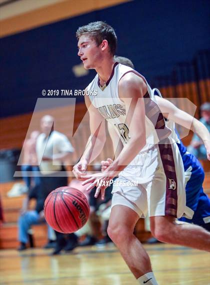 Thumbnail 2 in Dixon vs. Heide Trask photogallery.