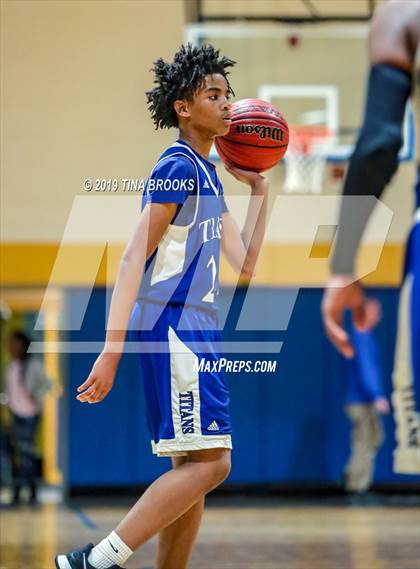 Thumbnail 3 in Dixon vs. Heide Trask photogallery.