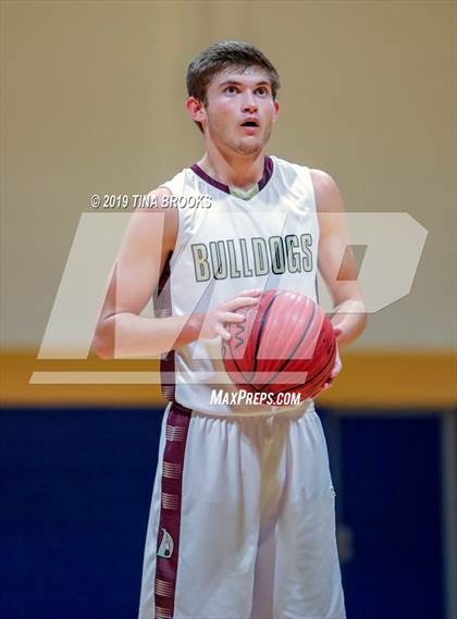 Thumbnail 2 in Dixon vs. Heide Trask photogallery.
