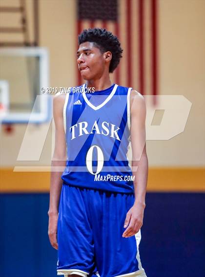 Thumbnail 2 in Dixon vs. Heide Trask photogallery.