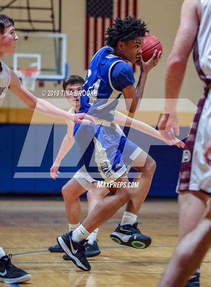 Thumbnail 3 in Dixon vs. Heide Trask photogallery.