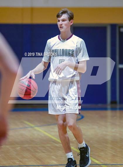 Thumbnail 2 in Dixon vs. Heide Trask photogallery.