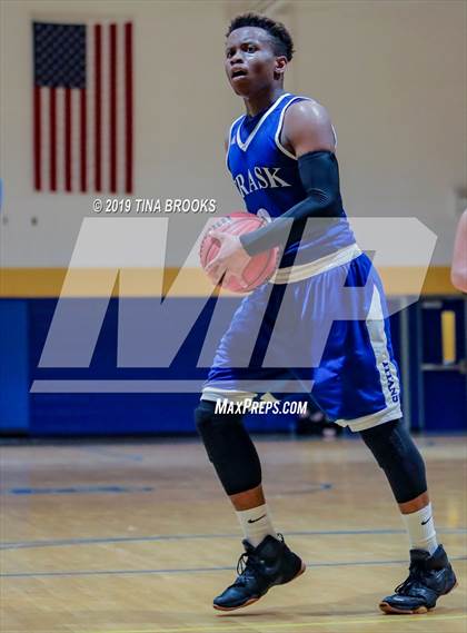 Thumbnail 3 in Dixon vs. Heide Trask photogallery.