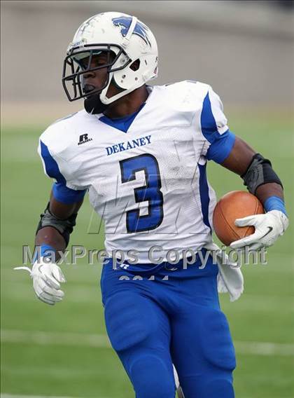 Thumbnail 3 in Dekaney vs. Mansfield Timberview (5A Div 2 Semifinal) photogallery.