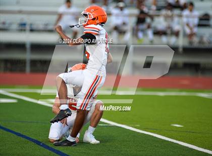 Thumbnail 3 in Lewisville @ Rockwall (White) photogallery.