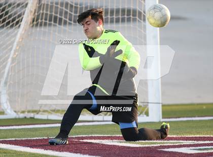 Thumbnail 3 in Hillcrest vs Seagoville (UIL 5A Bi District Playoff) photogallery.