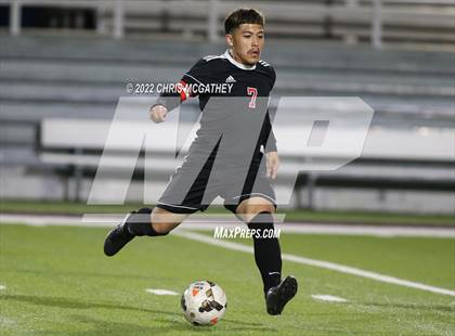Thumbnail 2 in Hillcrest vs Seagoville (UIL 5A Bi District Playoff) photogallery.