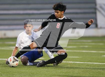 Thumbnail 2 in Hillcrest vs Seagoville (UIL 5A Bi District Playoff) photogallery.
