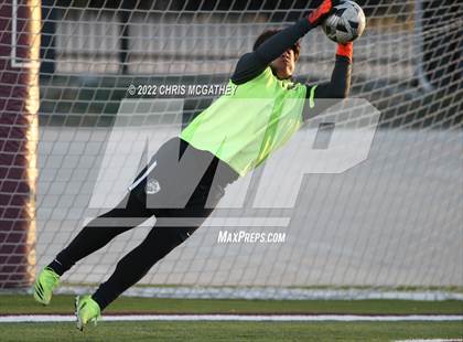 Thumbnail 1 in Hillcrest vs Seagoville (UIL 5A Bi District Playoff) photogallery.