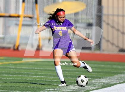 Thumbnail 3 in Paramount vs. Lynwood photogallery.