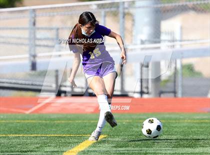 Thumbnail 3 in Paramount vs. Lynwood photogallery.