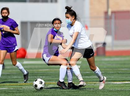 Thumbnail 1 in Paramount vs. Lynwood photogallery.