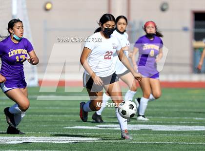 Thumbnail 3 in Paramount vs. Lynwood photogallery.
