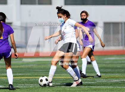 Thumbnail 1 in Paramount vs. Lynwood photogallery.