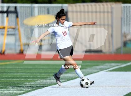 Thumbnail 1 in Paramount vs. Lynwood photogallery.