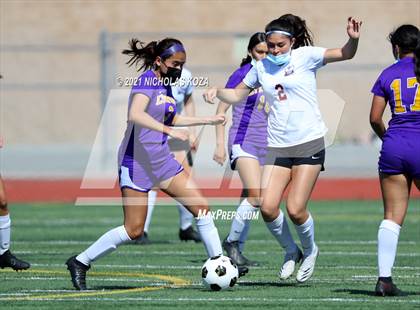 Thumbnail 3 in Paramount vs. Lynwood photogallery.