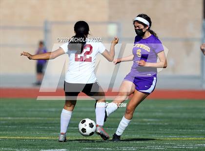 Thumbnail 2 in Paramount vs. Lynwood photogallery.