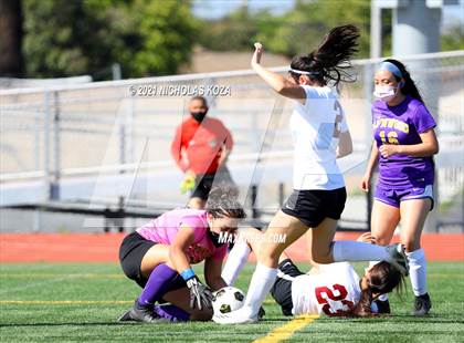 Thumbnail 3 in Paramount vs. Lynwood photogallery.