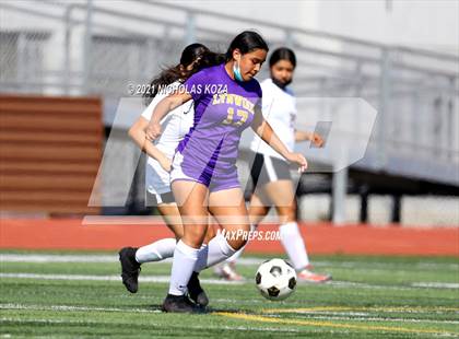 Thumbnail 3 in Paramount vs. Lynwood photogallery.