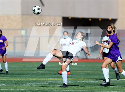 Thumbnail 1 in Paramount vs. Lynwood photogallery.