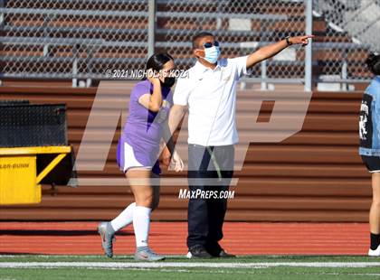 Thumbnail 3 in Paramount vs. Lynwood photogallery.