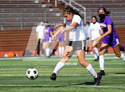 Thumbnail 3 in Paramount vs. Lynwood photogallery.