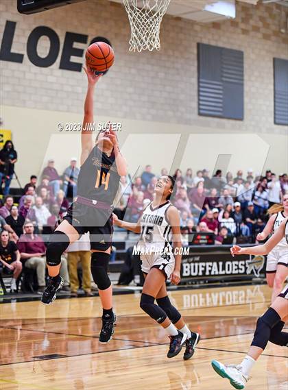 Thumbnail 1 in Thorndale vs Flatonia (UIL 2A Reg IV Bi-District) photogallery.
