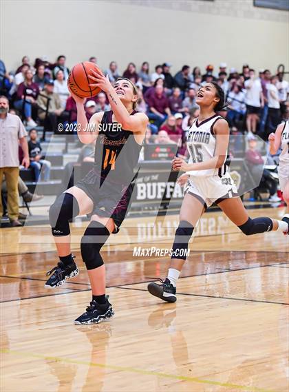 Thumbnail 2 in Thorndale vs Flatonia (UIL 2A Reg IV Bi-District) photogallery.