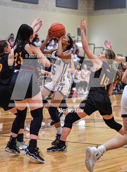 Thumbnail 3 in Thorndale vs Flatonia (UIL 2A Reg IV Bi-District) photogallery.