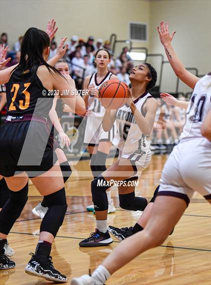 Thumbnail 2 in Thorndale vs Flatonia (UIL 2A Reg IV Bi-District) photogallery.