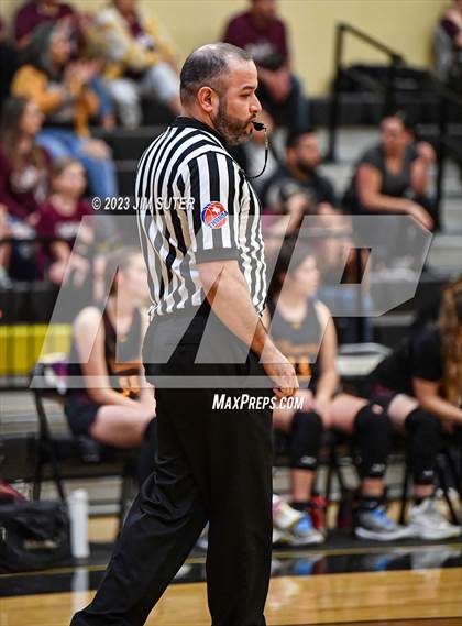Thumbnail 3 in Thorndale vs Flatonia (UIL 2A Reg IV Bi-District) photogallery.
