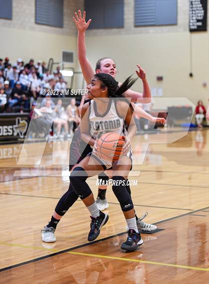 Thumbnail 3 in Thorndale vs Flatonia (UIL 2A Reg IV Bi-District) photogallery.