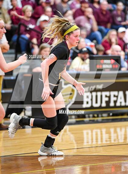 Thumbnail 2 in Thorndale vs Flatonia (UIL 2A Reg IV Bi-District) photogallery.