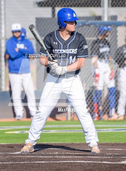 Thumbnail 3 in IMG Academy Black vs. Perry (Coach Bob Invitational) photogallery.