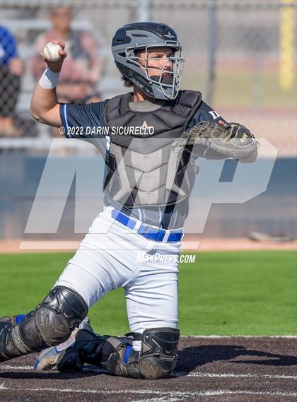 Thumbnail 3 in IMG Academy Black vs. Perry (Coach Bob Invitational) photogallery.