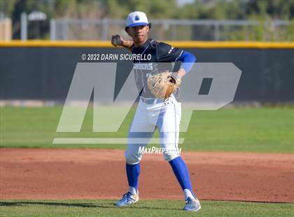 Thumbnail 1 in IMG Academy Black vs. Perry (Coach Bob Invitational) photogallery.