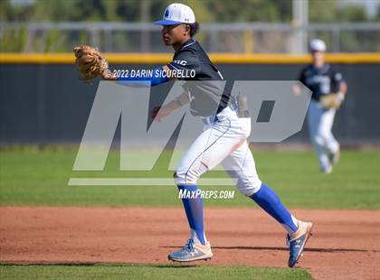 Thumbnail 3 in IMG Academy Black vs. Perry (Coach Bob Invitational) photogallery.