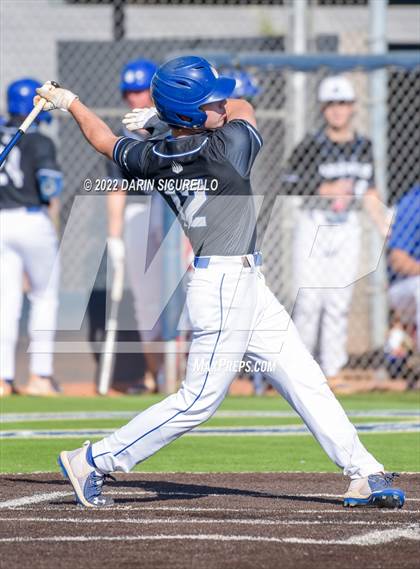 Thumbnail 3 in IMG Academy Black vs. Perry (Coach Bob Invitational) photogallery.