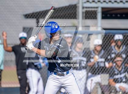 Thumbnail 3 in IMG Academy Black vs. Perry (Coach Bob Invitational) photogallery.