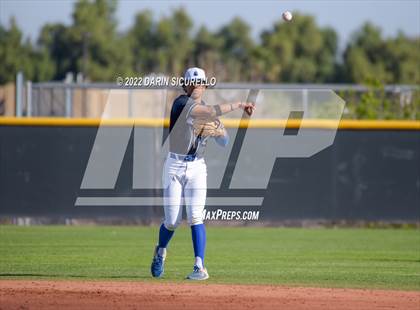 Thumbnail 2 in IMG Academy Black vs. Perry (Coach Bob Invitational) photogallery.