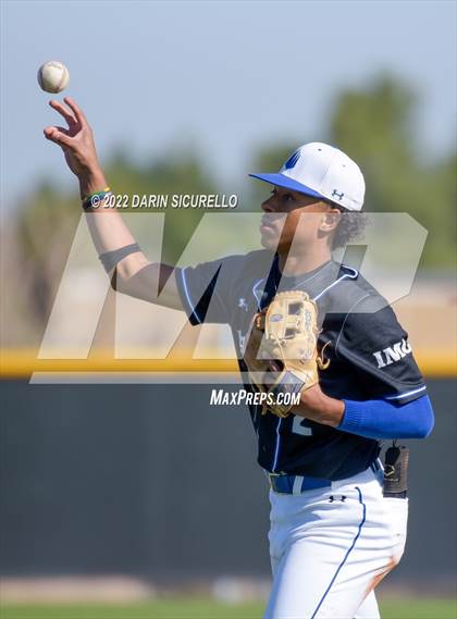 Thumbnail 1 in IMG Academy Black vs. Perry (Coach Bob Invitational) photogallery.
