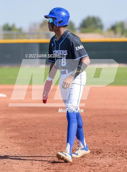 Thumbnail 3 in IMG Academy Black vs. Perry (Coach Bob Invitational) photogallery.