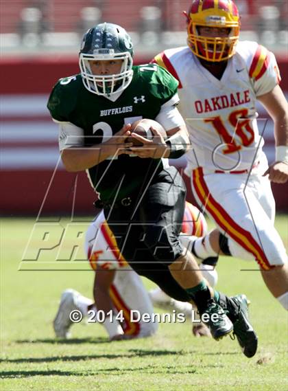 Thumbnail 3 in Manteca vs. Oakdale photogallery.