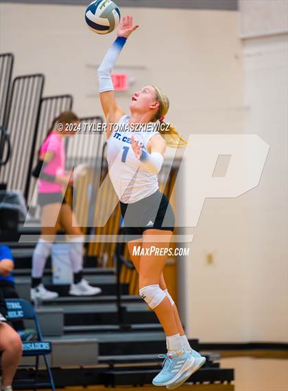 Thumbnail 3 in St. Cecilia vs Grand Island Central Catholic photogallery.