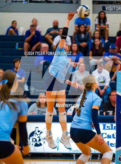 Thumbnail 2 in St. Cecilia vs Grand Island Central Catholic photogallery.