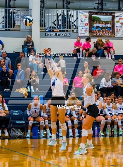 Thumbnail 2 in St. Cecilia vs Grand Island Central Catholic photogallery.