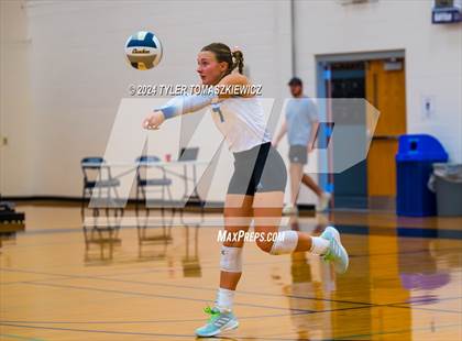 Thumbnail 1 in St. Cecilia vs Grand Island Central Catholic photogallery.