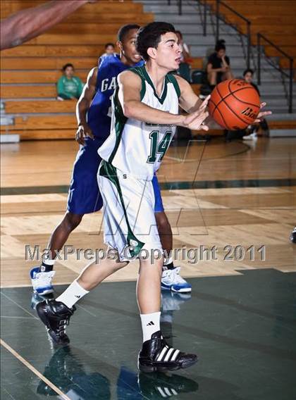 Thumbnail 3 in Dickinson vs. Pasadena (McDonalds Texas Invitational) photogallery.