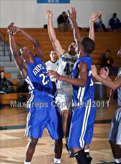 Thumbnail 2 in Dickinson vs. Pasadena (McDonalds Texas Invitational) photogallery.