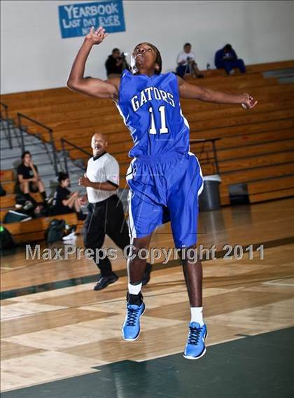 Thumbnail 1 in Dickinson vs. Pasadena (McDonalds Texas Invitational) photogallery.